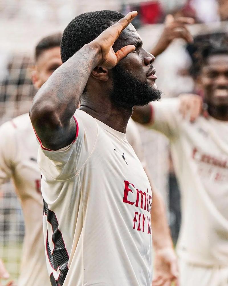 穆帅希望尤文图斯33岁边锋，加盟本菲卡，再次合作