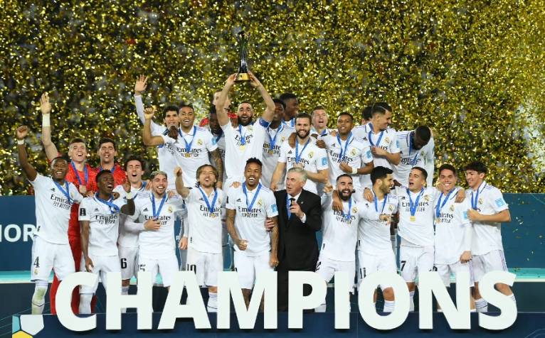 每体列足坛十大奇葩条款：博格坎普拒坐飞机；内马尔微笑条款（每体盘点足坛10大离奇条款：博格坎普拒乘飞机，内马尔微笑条款）