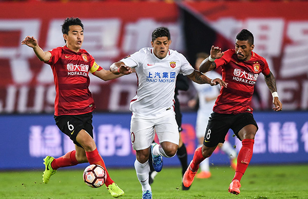 连进五球！巴萨5-3翻盘，悍将戴帽，西甲狂飙6连胜，稳住头名位置