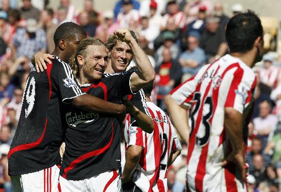 官方：36岁前韩国国脚奇诚庸与浦项制铁续约，签约至2026赛季末（官方确认：前韩国国脚奇诚庸（36岁）与浦项制铁续约，合同至2026赛季末）