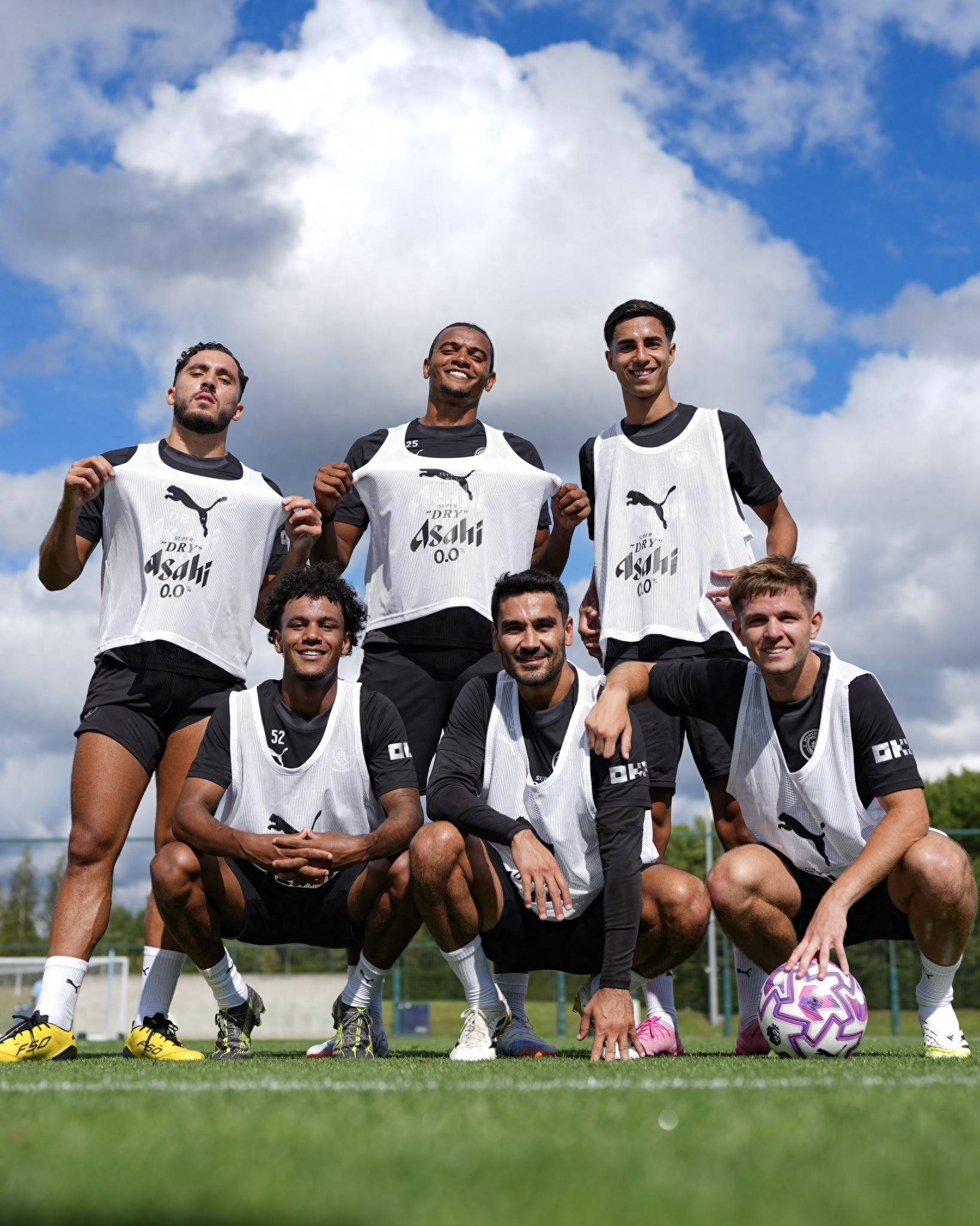 官方：德国裁判雅布隆斯基将执法欧冠第6轮布鲁日vs阿森纳（欧冠第6轮布鲁日对阿森纳之战将由德国裁判雅布隆斯基执法）