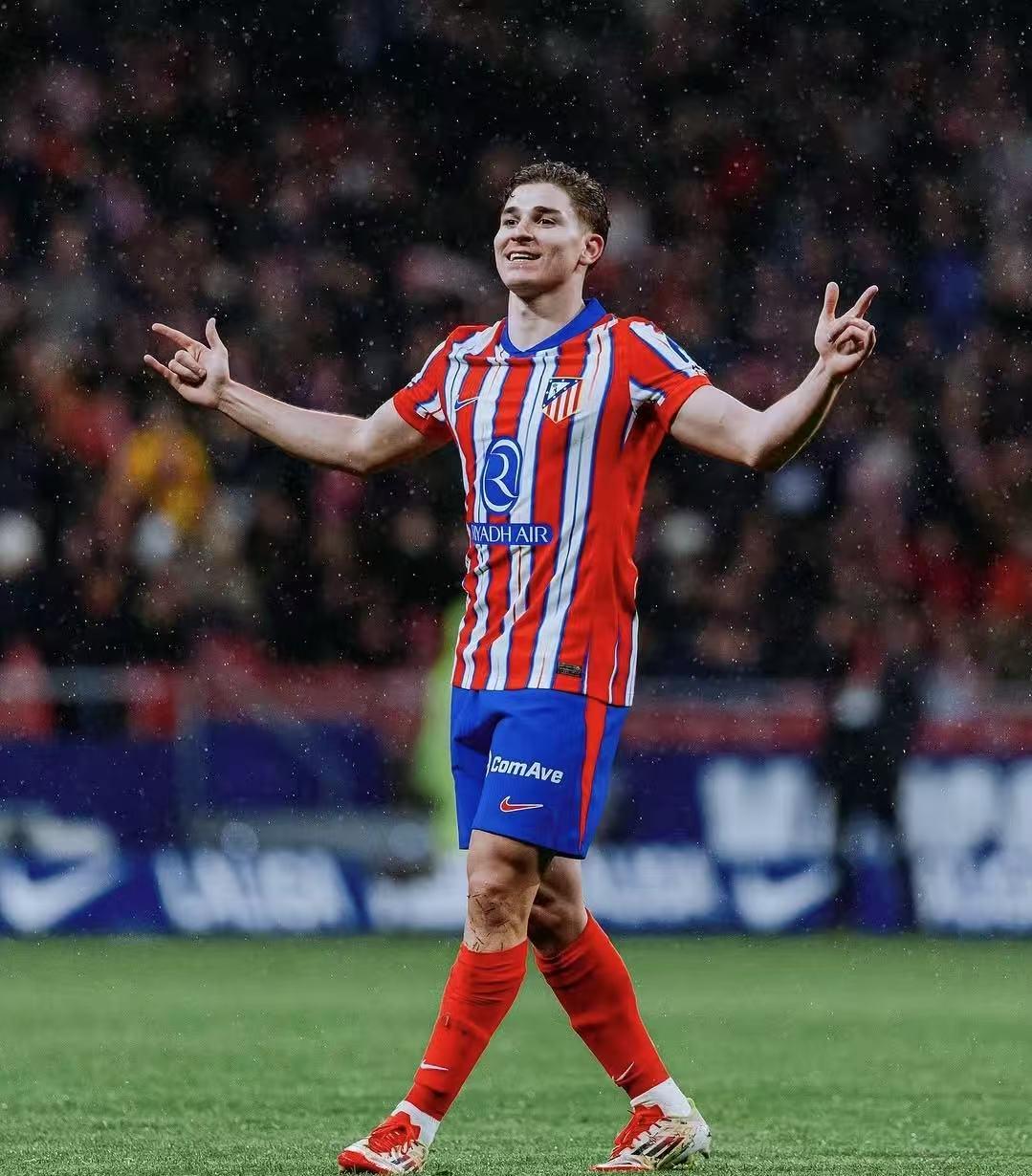 47岁斯洛特赢了！利物浦1-0创欧冠16年纪录 萨拉赫再遭炮轰（47岁斯洛特告捷！利物浦1-0改写欧冠16年纪录，萨拉赫再受质疑）