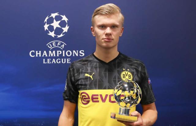 韩媒：韩足协要求蔚山HD对申台龙涉嫌殴打球员一事展开调查（韩媒：韩足协促蔚山HD就申台龙涉嫌殴打球员一事启动调查）