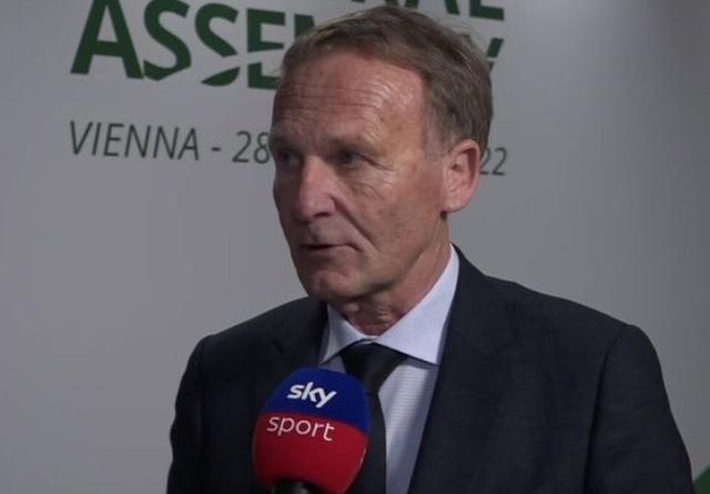 网球ATP年终总决赛：奥热-阿利亚西姆胜兹韦列夫（网球ATP年终总决赛：奥热-阿利亚西姆力克兹韦列夫）