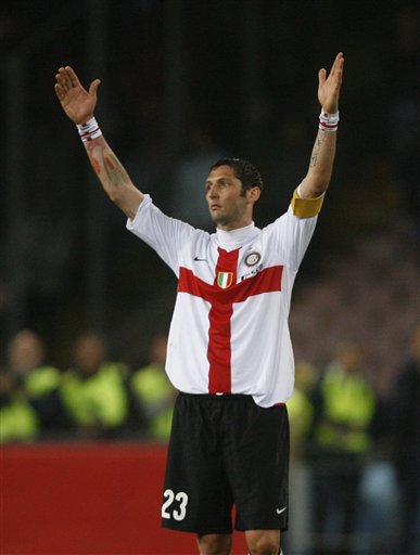 孔帕尼：塔帅说赢了欧洲最强球队？没人会在11月自认为是最强（孔帕尼回应塔帅言论：说击败欧洲最强？11月没人会自封最强）