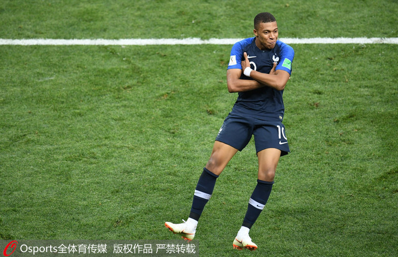 图片报：戴维斯即将复出，穆西亚拉预计明年初回归（图片报：戴维斯复出在即，穆西亚拉有望明年年初回归）