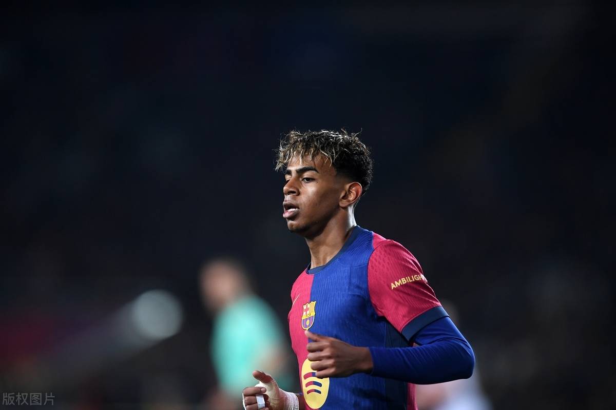 北马其顿新一期大名单：埃尔马斯领衔，英博外援阿利米在列（北马其顿公布新一期国家队名单：埃尔马斯压阵，英博外援阿利米入选）