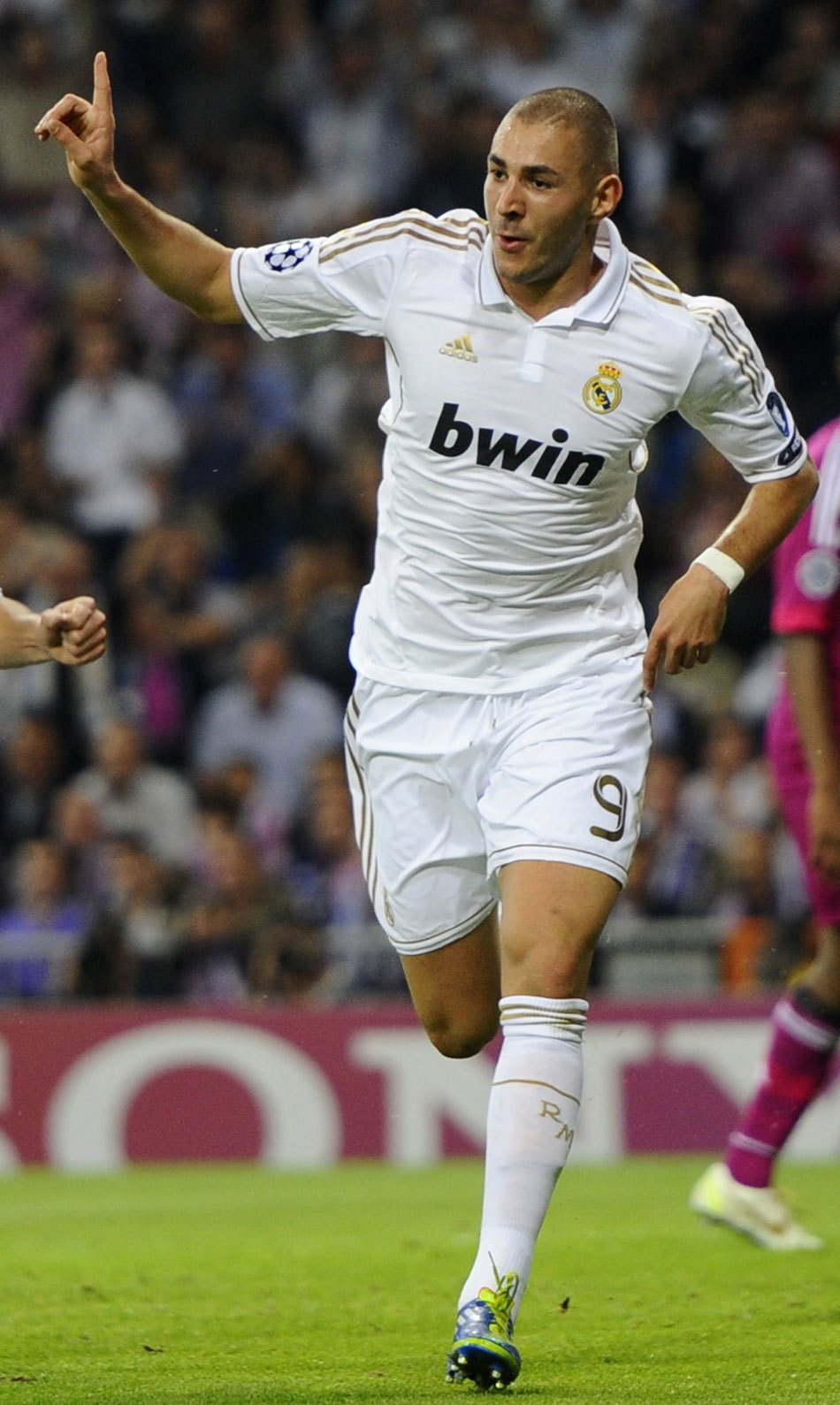 法国、挪威同组，姆巴佩和哈兰德将在世界杯小组赛迎来交手（世界杯小组赛出炉：法国与挪威同组，姆巴佩对决哈兰德）