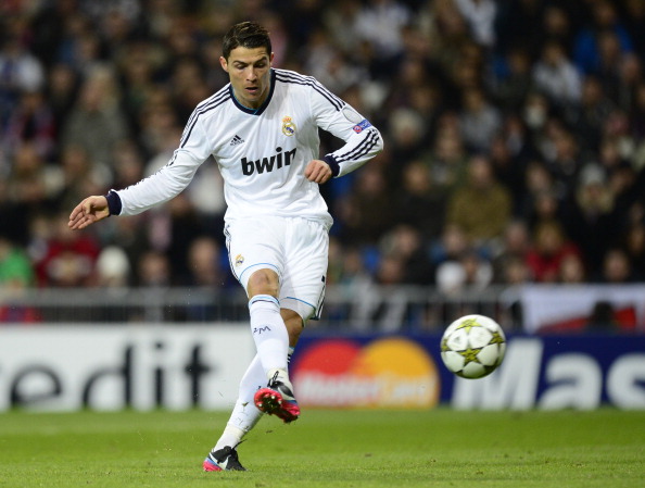 足坛年度十大新闻出炉，各界议论不断