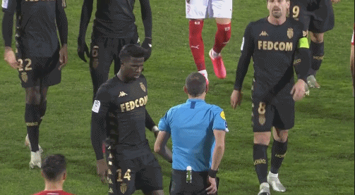 贝纳蒂亚：除了德布劳内，夏窗我们还联系过韦斯利-福法纳（贝纳蒂亚：夏窗不止德布劳内，我们也联系过韦斯利-福法纳）