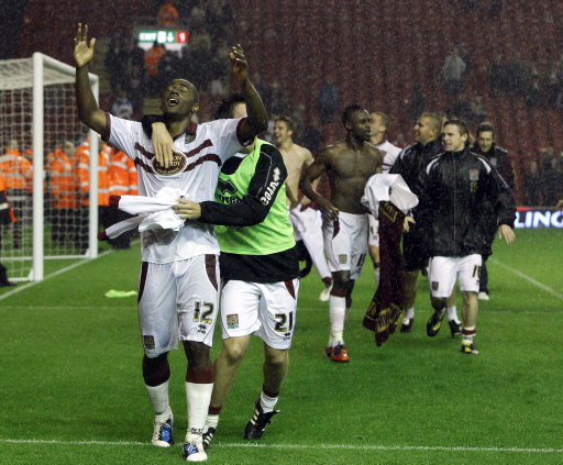 国安主场氛围重新爆棚（国安主场气氛再度点燃）