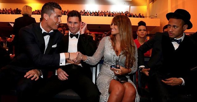 中超冠军数排行：海港4次夺冠并列第二，广州恒大8冠遥遥领先（中超历届冠军榜：广州恒大8冠一骑绝尘，海港4冠并列次席）