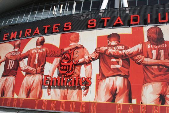 中国足协新规影响中超亚冠竞争，女足面临资金压力，外援政策收紧，挑战加剧。