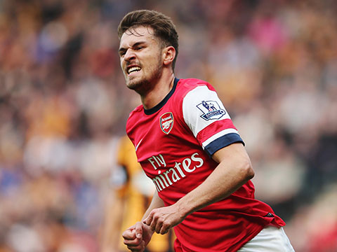 又是首开记录，麦卡在欧冠最近两球都是对皇马打进的（再度先拔头筹，麦卡近两粒欧冠进球均由对皇马打进）